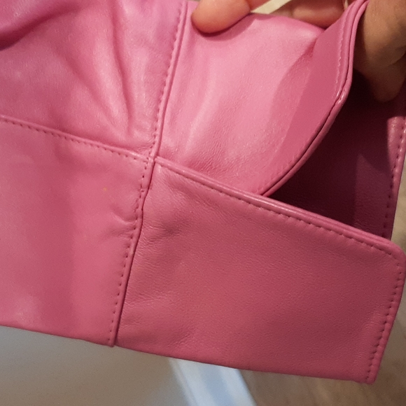 Women's Size 1X  i.e  Woman Pink 100% Leather Snap Closure Jacket  Like New - Picture 4 of 7